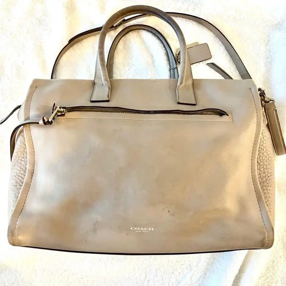 Authentic Large Coach Taupe Satchel - Picture 9 of 16